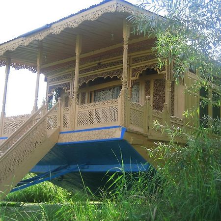 Akbar Group Of Heritage Houseboats Nagin Bagh Exteriör bild