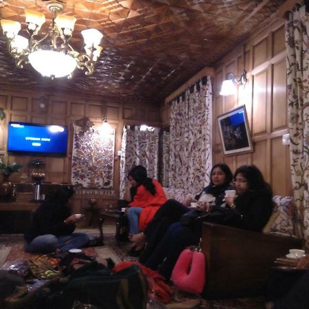 Akbar Group Of Heritage Houseboats Nagin Bagh Exteriör bild