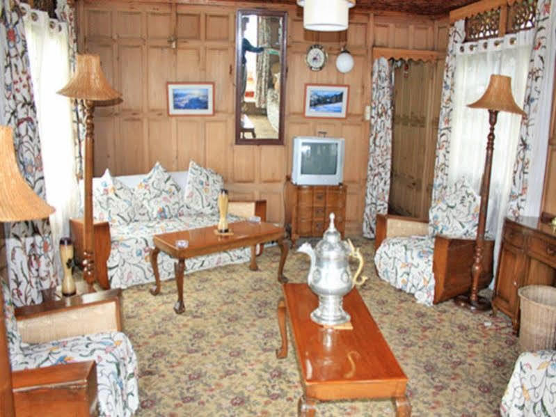Akbar Group Of Heritage Houseboats Nagin Bagh Exteriör bild